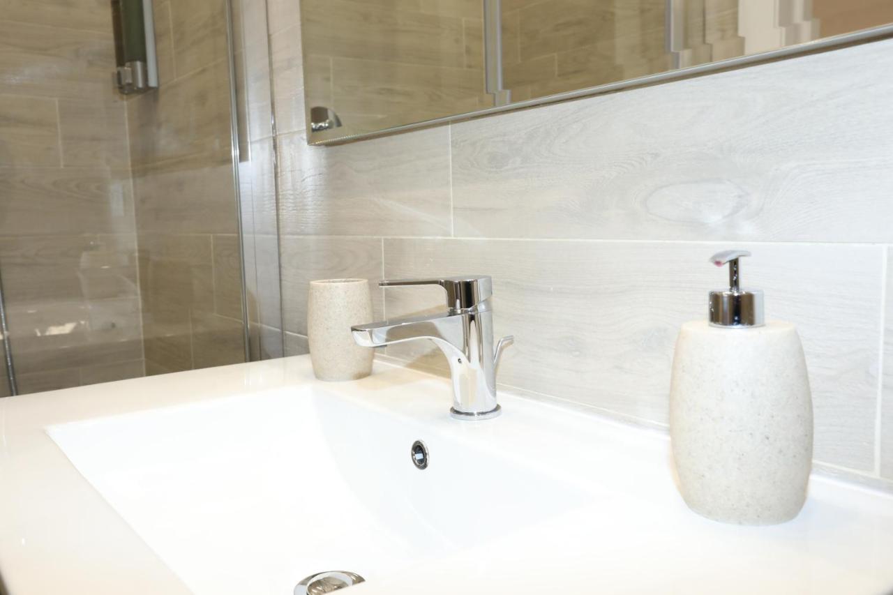 Unique Luxury And Roma