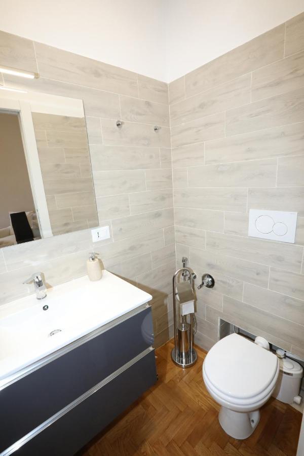 Unique Luxury And Bed and breakfast Roma