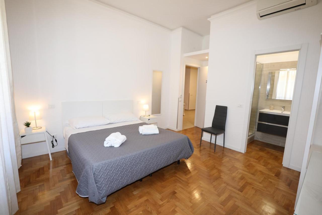 Unique Luxury And Bed and breakfast Roma